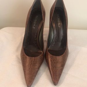 BCBG girls brown pump with silver heels